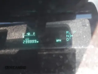 2004 Toyota Prius z VIN JTDKB20U540052764, wystawiony jako IAAI lot #38842061 z przebiegiem 299 999 mil mil oraz . Historia ofert i sprzedaży dostępna na DreamBid. Obrazek 7.