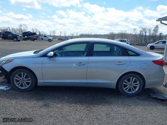 2015 Hyundai Sonata 2.4L SE with VIN 5NPE24AF9FH184084, listed as a IAAI auction lot 42012096 with 135,440 mi miles. Bid and sale history available at carsss.com. Image 15.