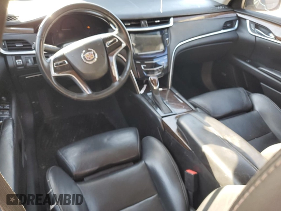2013 Cadillac XTS Luxury z VIN 2G61P5S31D9171181, wystawiony jako Copart lot #57567205 z przebiegiem Nie podano mil oraz Czysty tytuł • Clean title. Historia ofert i sprzedaży dostępna na DreamBid. Obrazek 8.