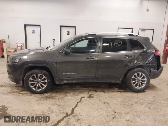 2020 Jeep Cherokee Altitude с VIN 1C4PJMLX9LD527561, выставлен на аукционе IAAI как лот 41417752 с пробегом 93 992 миль миль и . История ставок и продаж доступна на DreamBid. Изображение 14.