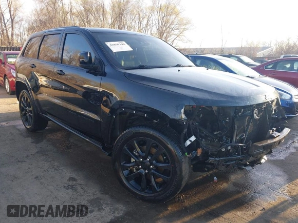 2020 Jeep Grand Cherokee Altitude with VIN 1C4RJFAG2LC266772, listed as a IAAI auction lot 41850190 with 87,982 mi miles. Bid and sale history available at carsss.com. Image 1.