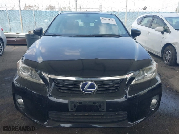 2013 Lexus CT 200h Hybrid with VIN JTHKD5BH9D2161341, listed as a IAAI auction lot 42127032 with 165,134 mi miles. Bid and sale history available at carsss.com. Image 12.