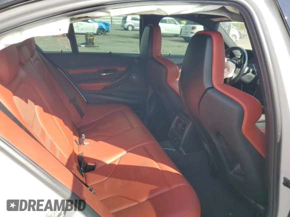 2018 BMW M3 z VIN WBS8M9C51J5G86228, wystawiony jako Copart lot #43836665 z przebiegiem Nie podano mil oraz Szkoda całkowita • Salvage title. Historia ofert i sprzedaży dostępna na DreamBid. Obrazek 10.