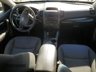 2012 Kia Sorento LX with VIN 5XYKTCA63CG190203, listed as a Copart auction lot 45927715 with 106,157 mi miles and Salvage Title. Bid and sale history available at DreamBid. Image 8.