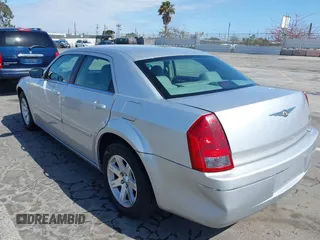 2007 Chrysler 300 Touring with VIN 2C3KA53G57H737815, listed as a IAAI auction lot 42126668 with 46,750 mi miles and . Bid and sale history available at DreamBid. Image 3.