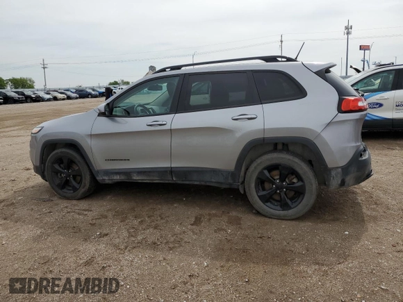 2015 Jeep Cherokee Latitude z VIN 1C4PJMCB9FW727658, wystawiony jako Copart lot #59436625 z przebiegiem 152 595 mil mil oraz Czysty tytuł • Clean title. Historia ofert i sprzedaży dostępna na DreamBid. Obrazek 2.