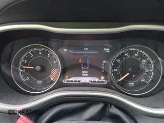 2014 Jeep Cherokee Limited with VIN 1C4PJMDS2EW120384, listed as a IAAI auction lot 42667778 with 121,206 mi miles and . Bid and sale history available at DreamBid. Image 7.