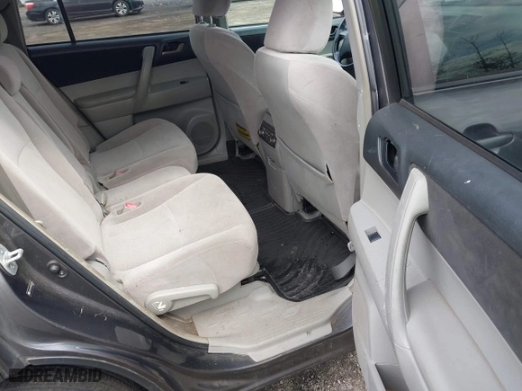 2008 Toyota Highlander with VIN JTEES41A782001656, listed as a IAAI auction lot 41924538 with 233,334 mi miles. Bid and sale history available at carsss.com. Image 8.
