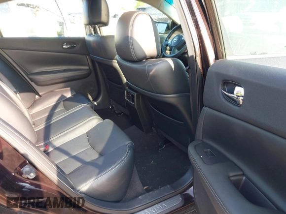 2011 Nissan Maxima SV with VIN 1N4AA5AP5BC853124, listed as a IAAI auction lot 42391492 with 152,097 mi miles and . Bid and sale history available at DreamBid. Image 8.