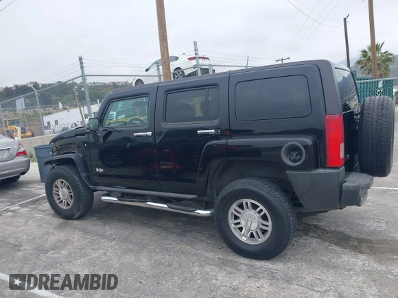 2007 Hummer H3 SUV z VIN 5GTDN13EX78255548, wystawiony jako IAAI lot #42205768 z przebiegiem 150 530 mil mil oraz . Historia ofert i sprzedaży dostępna na DreamBid. Obrazek 14.