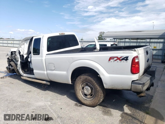 2016 Ford Super Duty F-250 SRW XLT with VIN 1FT7X2BT2GEB21476, listed as a Copart auction lot 67820354 with 368,733 mi miles and Non Repairable. Bid and sale history available at carsss.com. Image 2.