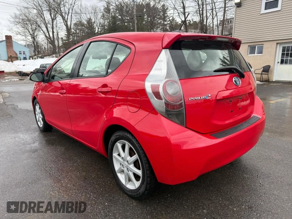 2012 Toyota Prius One with VIN JTDKDTB39C1012314, listed as a Copart auction lot 56564625 with 135,872 mi miles and Clean Title. Bid and sale history available at DreamBid. Image 3.
