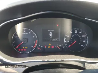 2016 Kia Cadenza Premium with VIN KNALN4D7XG5201072, listed as a Copart auction lot 82614604 with 140,067 mi miles and Clean Title. Bid and sale history available at carsss.com. Image 9.