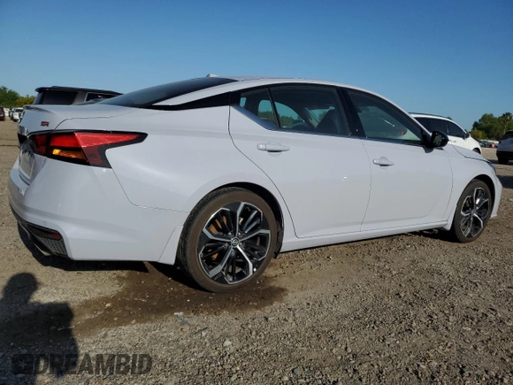 2024 Nissan Altima SR z VIN 1N4BL4CV9RN350232, wystawiony jako Copart lot #52239325 z przebiegiem 20 139 mil mil oraz Szkoda całkowita • Salvage title. Historia ofert i sprzedaży dostępna na DreamBid. Obrazek 3.