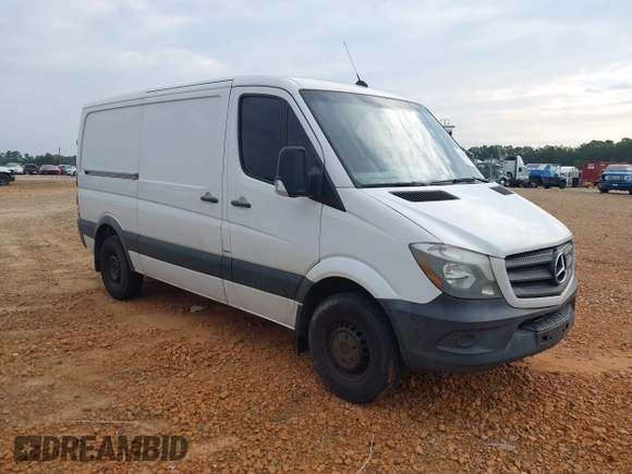2016 Mercedes-Benz Sprinter Cargo with VIN WD3PE7DD5GP319654, listed as a IAAI auction lot 42169240 with 264,577 mi miles. Bid and sale history available at carsss.com. Image 1.