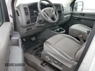 2018 Nissan NV Cargo SV z VIN 1N6AF0LY9JN808739, wystawiony jako Copart lot #58451535 z przebiegiem 255 350 mil mil oraz Szkody całkowita. Historia ofert i sprzedaży dostępna na DreamBid. Obrazek 8.