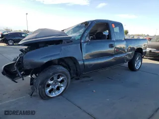 2003 Chevrolet Silverado 1500 LS with VIN 2GCEC19X731200210, listed as a Copart auction lot 78274634 with 0 mi miles and Salvage Title. Bid and sale history available at carsss.com. Image 1.
