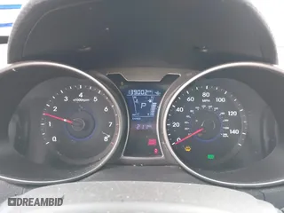 2016 Hyundai Veloster with VIN KMHTC6AD8GU301106, listed as a IAAI auction lot 41067109 with 139,002 mi miles. Bid and sale history available at carsss.com. Image 7.