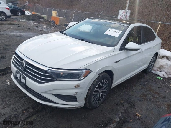 2019 Volkswagen Jetta SEL with VIN 3VWE57BU6KM167153, listed as a IAAI auction lot 41641914 with 90,881 mi miles. Bid and sale history available at carsss.com. Image 2.