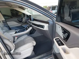 2020 Lincoln Aviator Reserve with VIN 5LM5J7XC0LGL10343, listed as a IAAI auction lot 42486201 with 62,418 mi miles and . Bid and sale history available at DreamBid. Image 5.