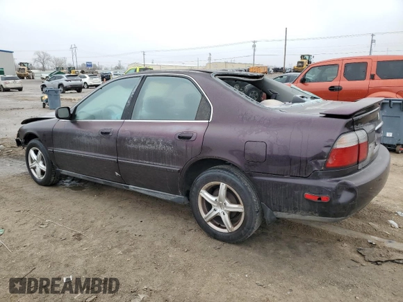1997 Honda Accord Special Edition with VIN 1HGCD560XVA269261, listed as a Copart auction lot 43828085 with 318,639 mi miles and Salvage Title. Bid and sale history available at carsss.com. Image 2.