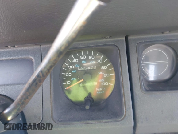 1995 Jeep Wrangler z VIN 1J4FY29S3SP213368, wystawiony jako IAAI lot #42425240 z przebiegiem 96 473 mil mil oraz . Historia ofert i sprzedaży dostępna na DreamBid. Obrazek 7.