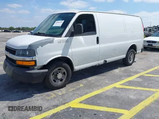 2007 Chevrolet Express Cargo Van with VIN 1GCGG25V171126172, listed as a IAAI auction lot 42096559 with 284,797 mi miles. Bid and sale history available at carsss.com. Image 2.