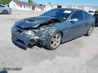 2006 Pontiac GTO with VIN 6G2VX12U66L811744, listed as a IAAI auction lot 41988486 with 81,893 mi miles. Bid and sale history available at carsss.com. Image 2.