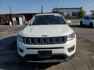 2018 Jeep Compass Limited with VIN 3C4NJCCB4JT367909, listed as a Copart auction lot 52526665 with Not provided miles and Salvage title. Bid and sale history available at DreamBid. Image 5.