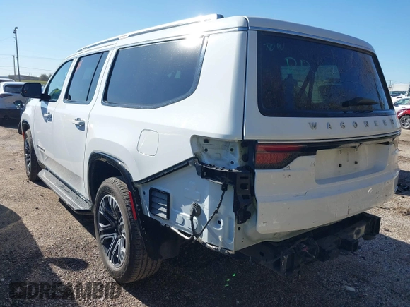 2024 Jeep Wagoneer Series II с VIN 1C4SJRBP6RS135179, выставлен на аукционе IAAI как лот 41689875 с пробегом 27 162 миль миль и . История ставок и продаж доступна на DreamBid. Изображение 3.