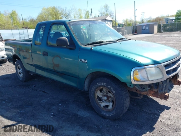 1997 Ford F-150 z VIN 1FTDX1768VNA88478, wystawiony jako IAAI lot #42080621 z przebiegiem 159 160 mil mil oraz . Historia ofert i sprzedaży dostępna na DreamBid. Obrazek 1.