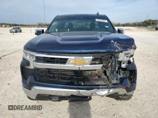 2022 Chevrolet Silverado 1500 LT with VIN 2GCPACED9N1506432, listed as a Copart auction lot 84863384 with 24,695 mi miles and Salvage Title. Bid and sale history available at carsss.com. Image 5.