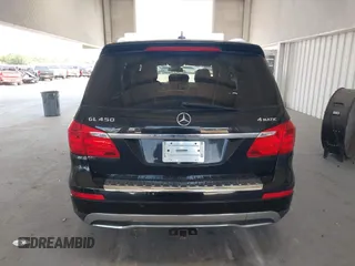 2014 Mercedes-Benz GL 450 z VIN 4JGDF7CE7EA435479, wystawiony jako IAAI lot #42280243 z przebiegiem 138 930 mil mil oraz . Historia ofert i sprzedaży dostępna na DreamBid. Obrazek 16.