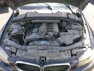 2009 BMW 3 Series 328i z VIN WBAPH735X9E126967, wystawiony jako IAAI lot #42053469 z przebiegiem 144 013 mil mil oraz . Historia ofert i sprzedaży dostępna na DreamBid. Obrazek 10.