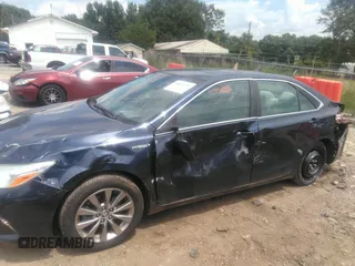 2017 Toyota Camry Hybrid LE with VIN 4T1BD1FK8HU229215, listed as a IAAI auction lot 40089195 with 67,749 mi miles. Bid and sale history available at carsss.com. Image 6.