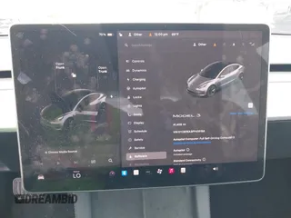 2023 Tesla Model 3 z VIN 5YJ3E1EA3PF435158, wystawiony jako IAAI lot #42356031 z przebiegiem 41 408 mil mil oraz . Historia ofert i sprzedaży dostępna na DreamBid. Obrazek 18.