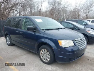 2008 Chrysler Town & Country LX with VIN 2A8HR44H68R743840, listed as a IAAI auction lot 41829643 with 183,696 mi miles. Bid and sale history available at carsss.com. Image 1.