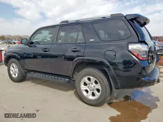 2022 Toyota 4Runner SR5 with VIN JTEEU5JR2N5261477, listed as a Copart auction lot 48479755 with 56,782 mi miles and Salvage Title. Bid and sale history available at carsss.com. Image 2.