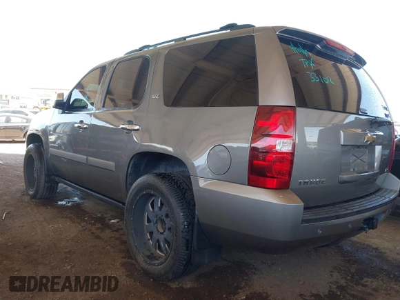 2007 Chevrolet Tahoe LTZ with VIN 1GNFK13037J331012, listed as a IAAI auction lot 42122457 with 111,130 mi miles and . Bid and sale history available at DreamBid. Image 3.