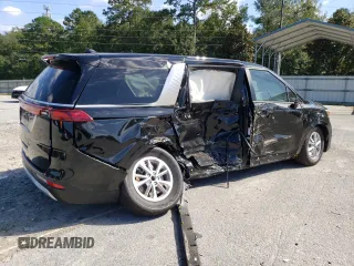 2024 Kia Carnival LX with VIN KNDNB4H39R6422610, listed as a Copart auction lot 75635664 with 15,946 mi miles and Salvage Title. Bid and sale history available at carsss.com. Image 3.