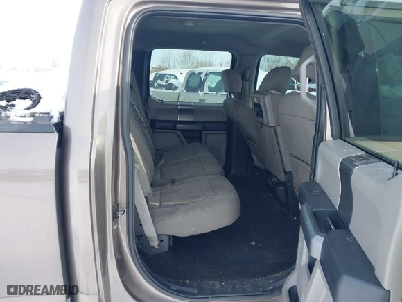 2018 Ford F-150 XL with VIN 1FTFW1EGXJKC05710, listed as a IAAI auction lot 41528720 with 147,366 mi miles. Bid and sale history available at carsss.com. Image 8.