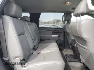 2018 Toyota Sequoia SR5 with VIN 5TDZY5G19JS071675, listed as a Copart auction lot 42186324 with 45,215 mi miles. Bid and sale history available at carsss.com. Image 10.