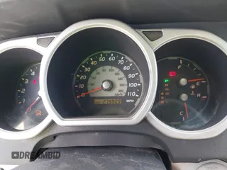 2005 Toyota 4Runner SR5 z VIN JTEZU14R750046647, wystawiony jako IAAI lot #42055705 z przebiegiem 279 909 mil mil oraz . Historia ofert i sprzedaży dostępna na DreamBid. Obrazek 7.