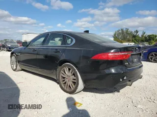 2018 Jaguar XF with VIN SAJBE4EV6JCY56135, listed as a Copart auction lot 88316245 with 35,087 mi miles and Salvage Title. Bid and sale history available at DreamBid. Image 2.