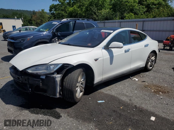 2013 Tesla Model S z VIN 5YJSA1DN0DFP18592, wystawiony jako Copart lot #62151505 z przebiegiem 192 283 mil mil oraz Szkoda całkowita • Salvage title. Historia ofert i sprzedaży dostępna na DreamBid. Obrazek 1.