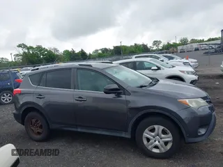 2015 Toyota RAV4 LE with VIN 2T3BFREV3FW230362, listed as a IAAI auction lot 42196410 with 200,369 mi miles. Bid and sale history available at carsss.com. Image 13.