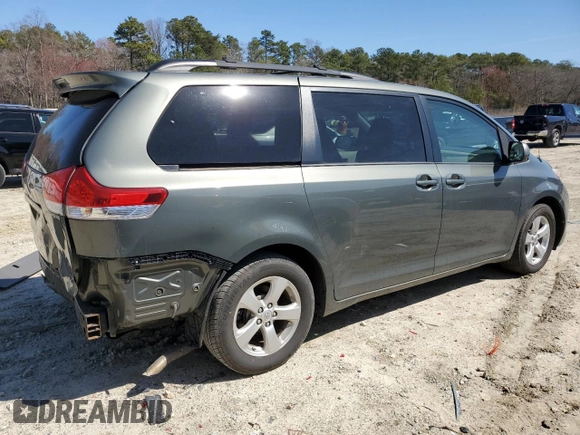 2012 Toyota Sienna LE AAS with VIN 5TDKK3DC0CS274812, listed as a Copart auction lot 49767715 with 124,699 mi miles and Salvage Title. Bid and sale history available at carsss.com. Image 3.