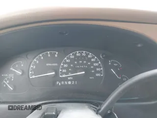 1999 Ford Explorer с VIN 1FMZU32X1XZB10743, выставлен на аукционе IAAI как лот 42562171 с пробегом 247 478 миль миль и . История ставок и продаж доступна на DreamBid. Изображение 7.