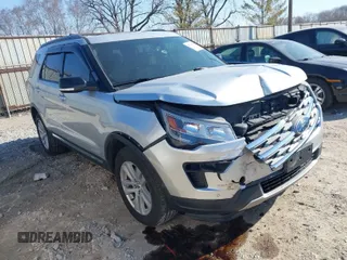 2018 Ford Explorer XLT z VIN 1FM5K8D80JGA78250, wystawiony jako IAAI lot #41769890 z przebiegiem 116 525 mil mil oraz . Historia ofert i sprzedaży dostępna na DreamBid. Obrazek 1.