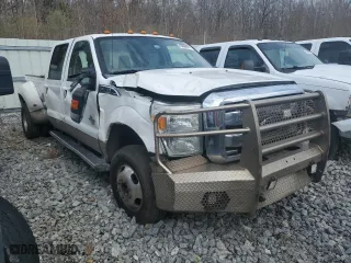 2014 Ford Super Duty F-350 DRW XLT with VIN 1FT8W3DT1EEB06393, listed as a Copart auction lot 43058935 with 544,502 mi miles and Salvage Title. Bid and sale history available at carsss.com. Image 4.